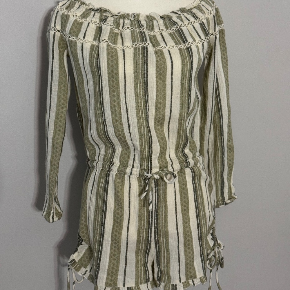 NWT Roxy Romper